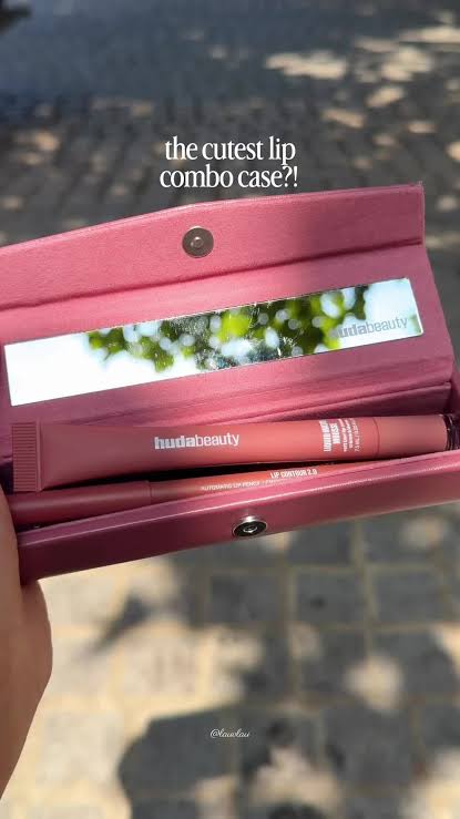 Huda Beauty lip mousse case