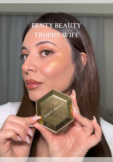 Fenty Beauty - Diamond Bomb All-Over Diamond Veil (Trophy Wife)