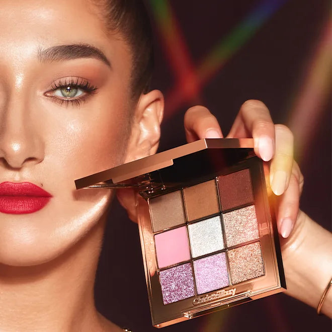 Charlotte Tilbury - THE BEAUTYVERSE PALETTE LIMITED EDITION EYESHADOW PALETTE