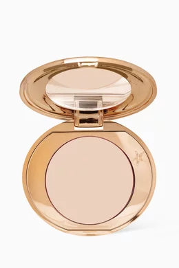 Full size size Charlotte Tilbury Magic Vanish Colour Corrector contains 2.5 grams