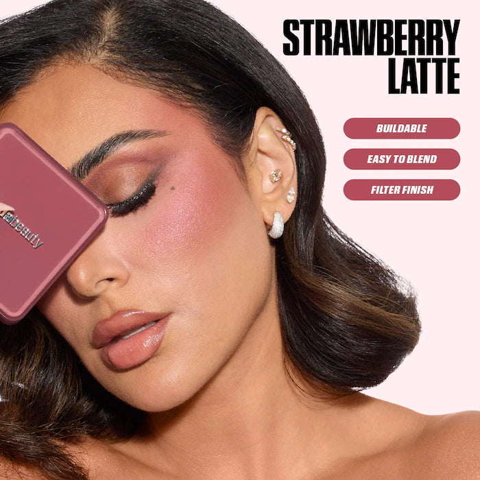 HUDA BEAUTY  Blush Filter Blurring Blushlighters Palette - Strawberry Latte