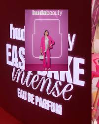 HUDA BEAUTY EASY BAKE INTENSE AIR FRESHENER
