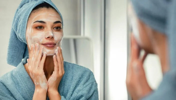 SOAP & GLORY - Face Soap and Clarity Face Wash with Vitamin C - 50ML